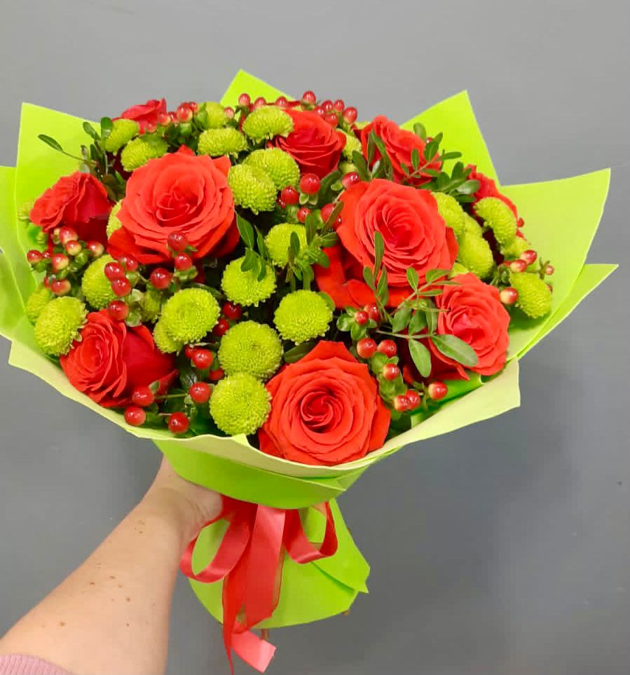 Букет цветов из: Хризантемы и Розы в Шиханах