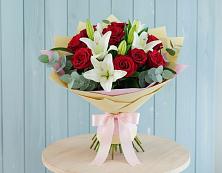 Букет цветов из:  Лилии и Розы в Шиханах