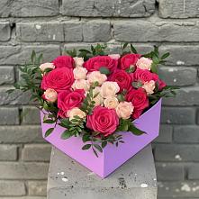 Цветочная композиция из Розы в коробке в Шиханах