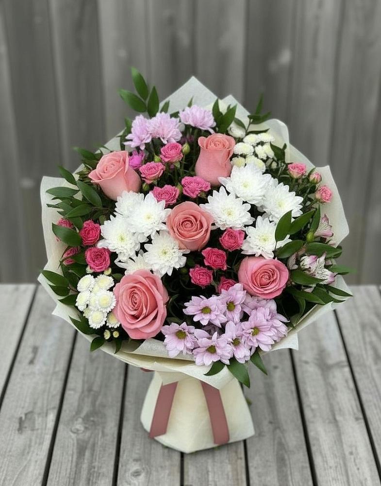 Букет цветов из: Альстромерии, Гвоздики, Розы и Хризантемы в Шиханах