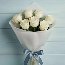 Букет 7 Белых роз Эдлесс Лав в Шиханах