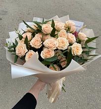 Букет Кремовые розы Латте в Шиханах