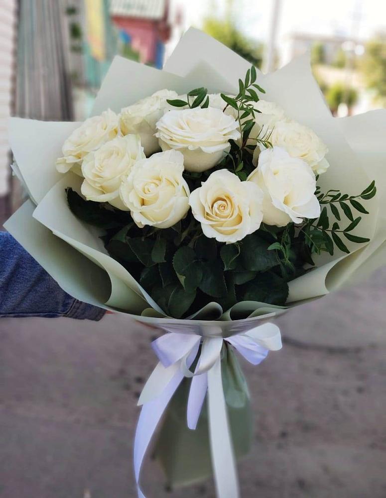 Букет Белые розы Проуд в Шиханах