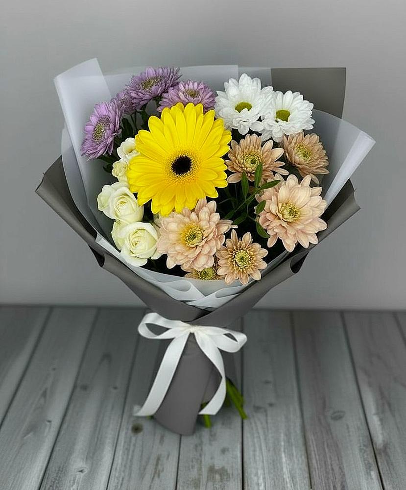 Букет цветов из: Розы, Герберы и Хризантемы в Шиханах