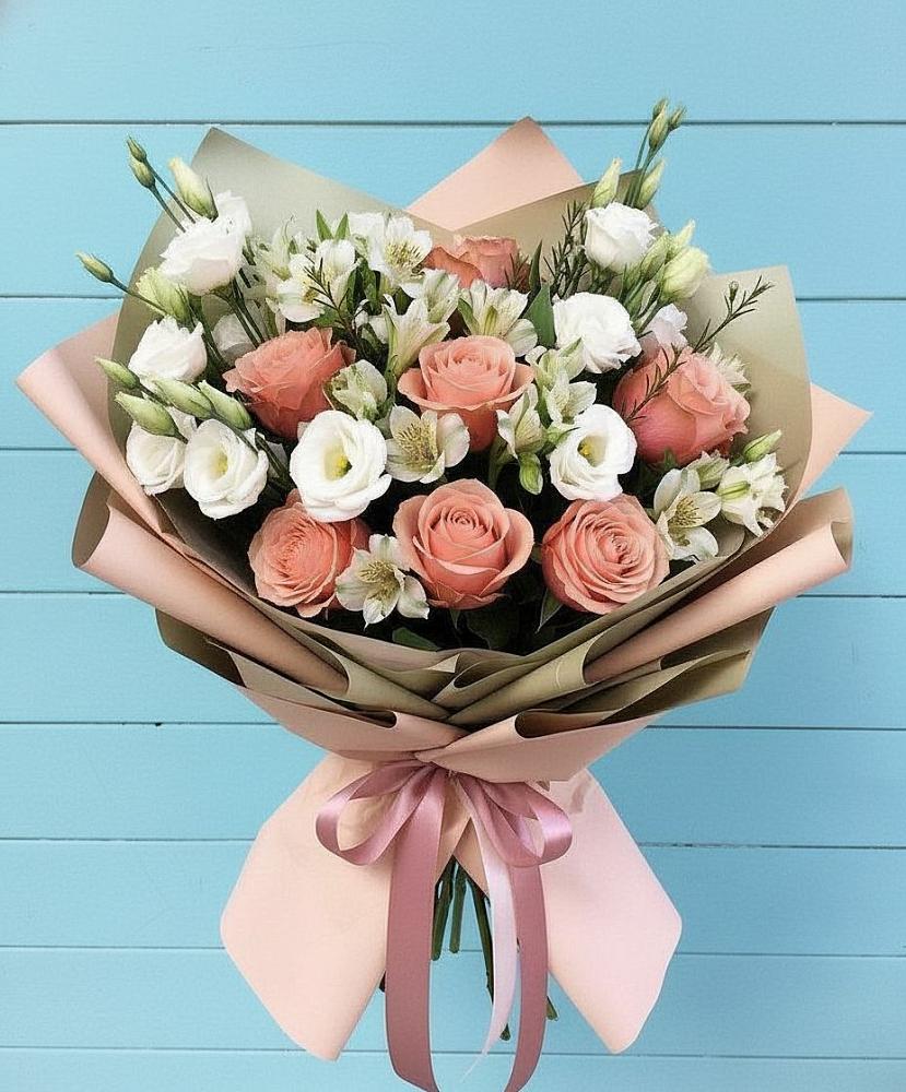 Букет цветов из: Розы, Альстромерии и Лизиантусы в Шиханах
