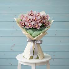 Букет цветов из:  Орхидеи и Розы #REPLACE_PRED# Шиханах