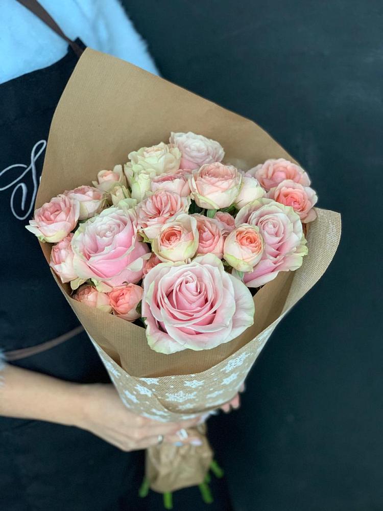 Букет цветов из: Хризантемы и Розы в Шиханах