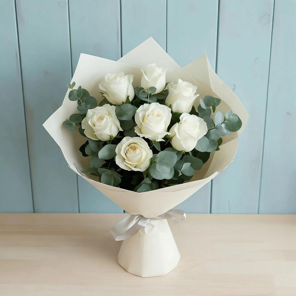 Букет Белые розы в Эвкалипте в Шиханах