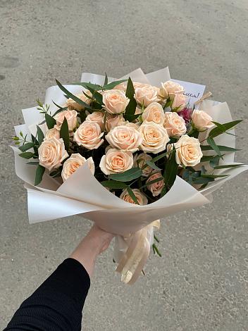 Букет Кремовые розы Латте в Шиханах