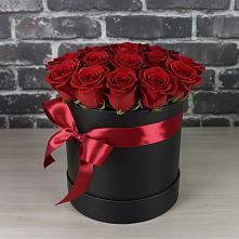 Цветочная композиция из Розы в шляпной коробке в Шиханах