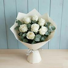 Букет Белые розы в Эвкалипте в Шиханах