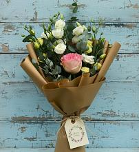 Букет цветов из:  Розы и Лизиантусы в Шиханах