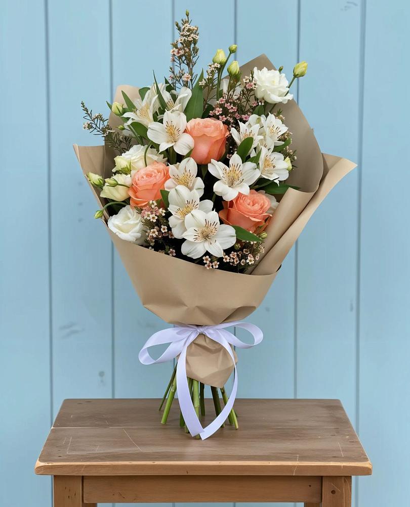 Букет цветов из: Альстромерии, Лизиантусы, Розы и Хризантемы в Шиханах